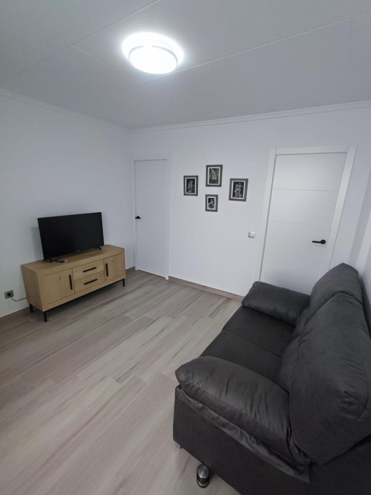 Casa Salvador, Escapada De Aventura Y Relax En Bunol Apartment Luaran gambar