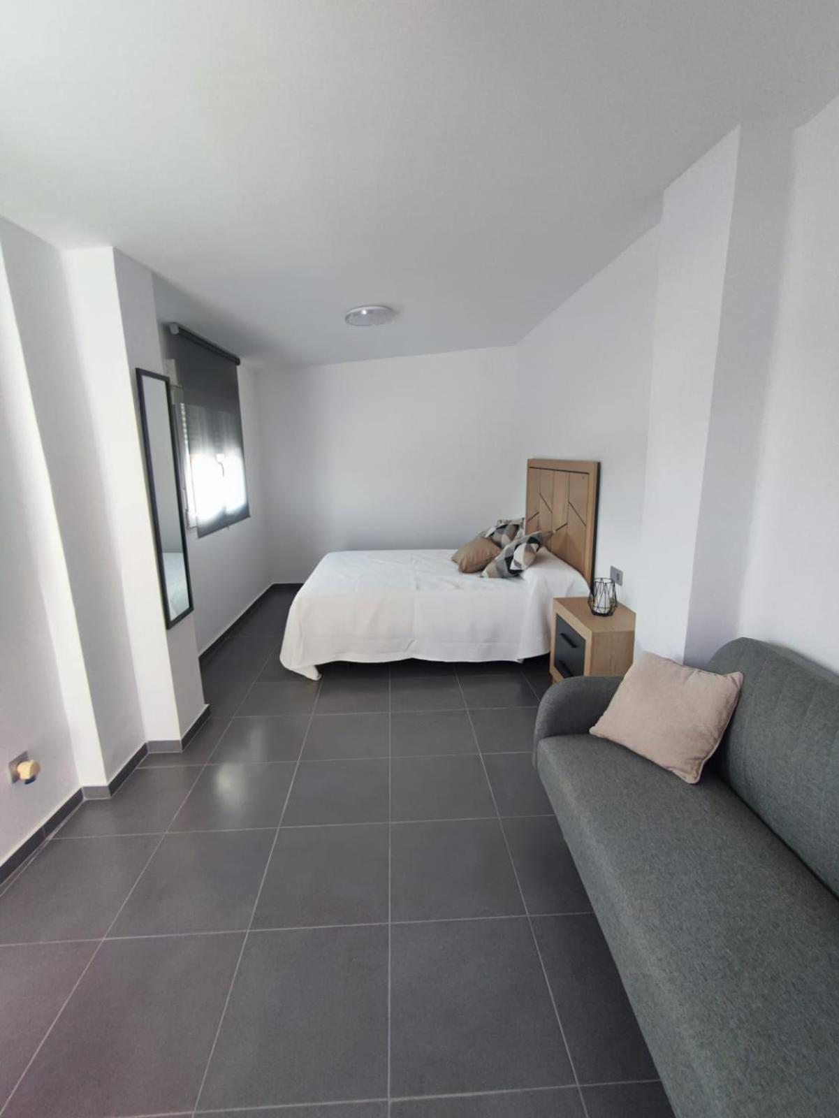 Casa Salvador, Escapada De Aventura Y Relax En Bunol Apartment Luaran gambar