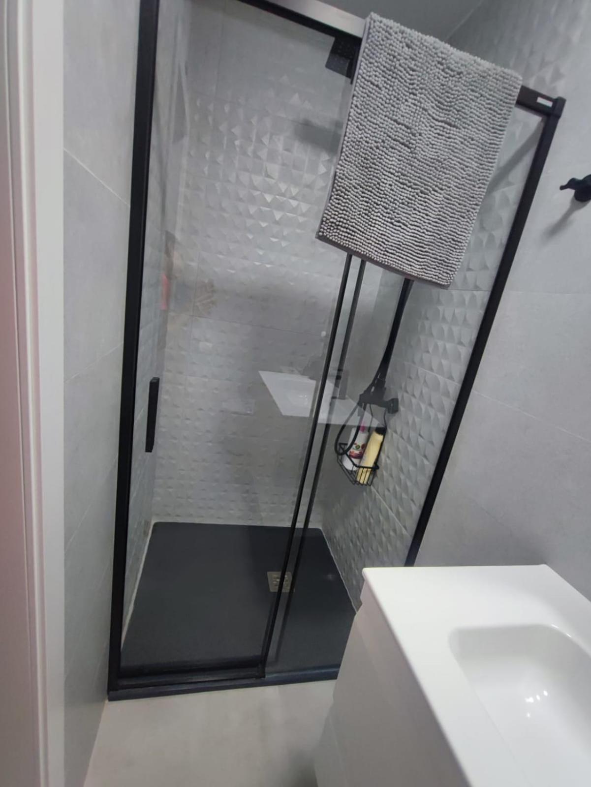 Casa Salvador, Escapada De Aventura Y Relax En Bunol Apartment Luaran gambar
