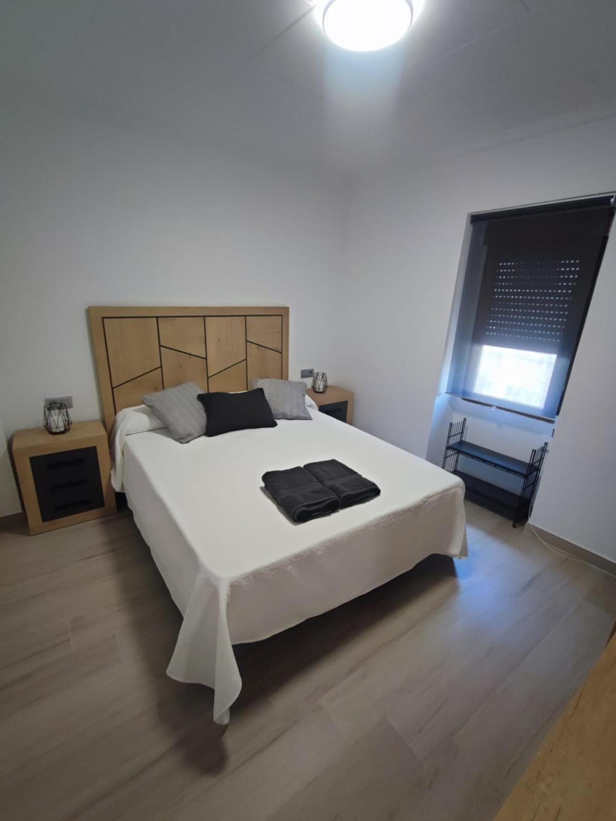 Casa Salvador, Escapada De Aventura Y Relax En Bunol Apartment Luaran gambar